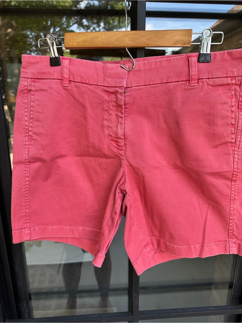 J. Crew Women’s coral shorts 7” inseam